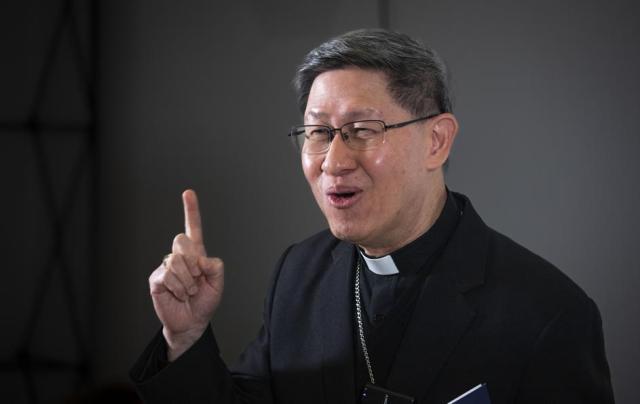 Tagle: “Sé que el Papa trata de mediar en Ucrania de forma muy&nbsp;personal”